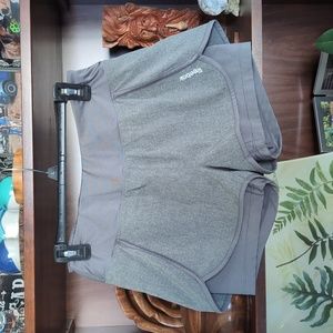 Reebok Shorts Size Medium